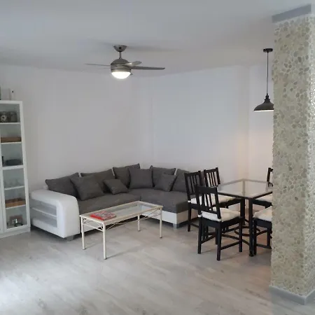 Апартаменты Corredera Parking Casco Historico